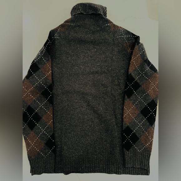 Men's Gray and Brown Argyle Sweater - Picture 2 of 2